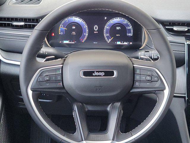 new 2025 Jeep Grand Cherokee car, priced at $33,784
