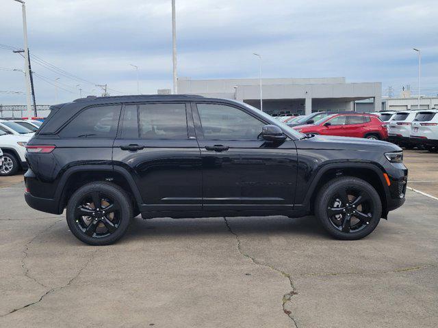 new 2025 Jeep Grand Cherokee car, priced at $37,184