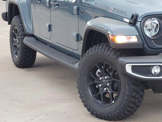 new 2025 Jeep Gladiator car, priced at $38,090