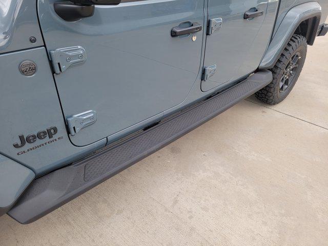 new 2025 Jeep Gladiator car, priced at $38,090