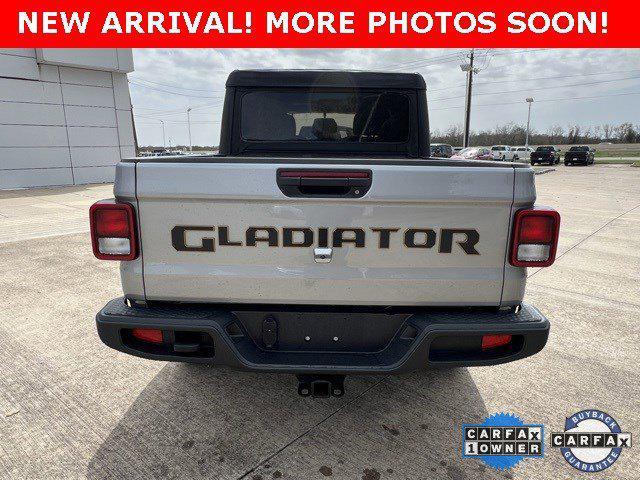 used 2021 Jeep Gladiator car, priced at $29,435