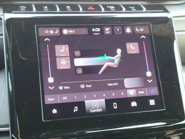 new 2025 Jeep Grand Cherokee car, priced at $35,680