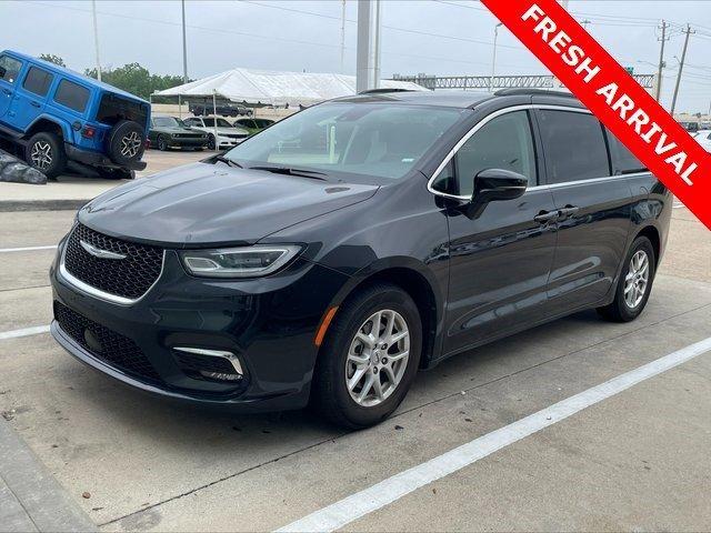 used 2022 Chrysler Pacifica car, priced at $24,414
