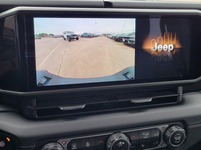 new 2025 Jeep Gladiator car, priced at $37,217