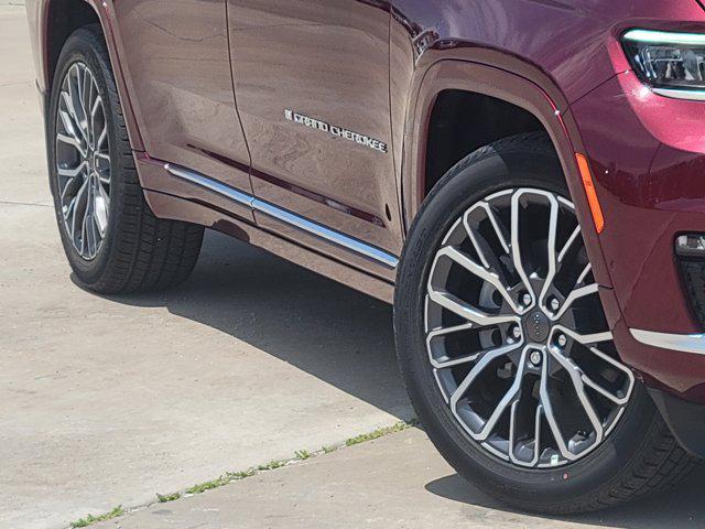 new 2025 Jeep Grand Cherokee L car, priced at $53,402