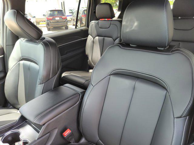 new 2025 Jeep Grand Cherokee L car, priced at $39,776