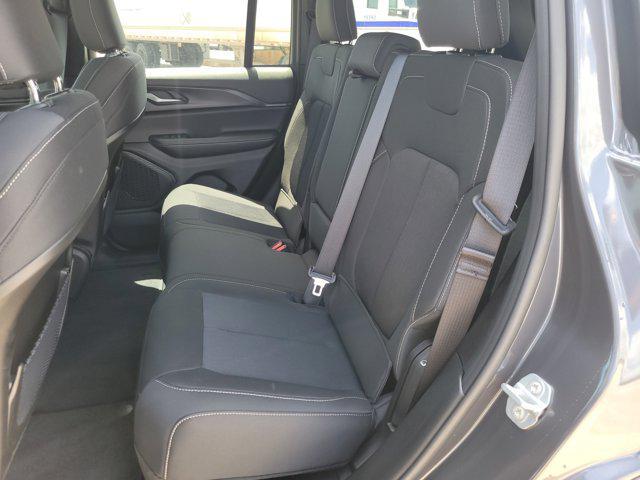 new 2025 Jeep Grand Cherokee car, priced at $31,300