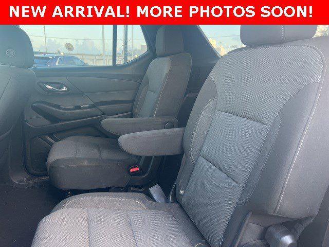 used 2023 Chevrolet Traverse car, priced at $24,999