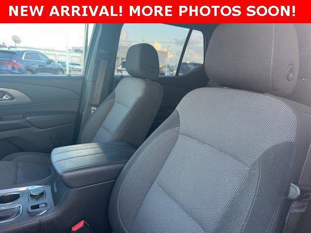 used 2023 Chevrolet Traverse car, priced at $24,999