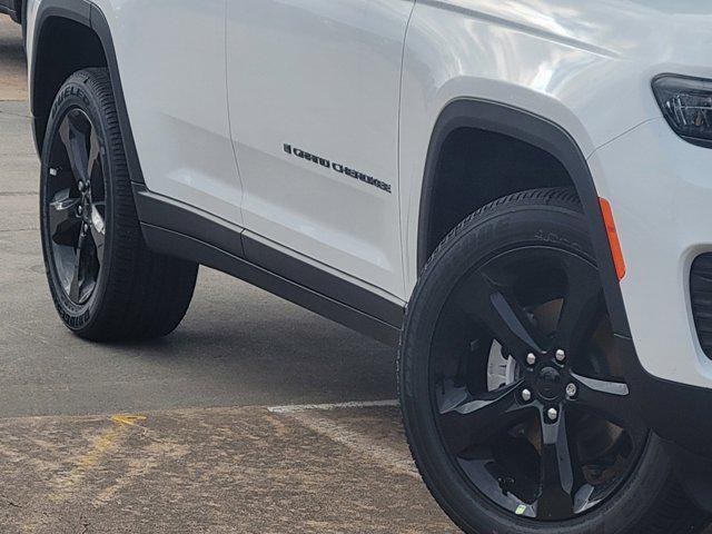 new 2025 Jeep Grand Cherokee car, priced at $36,681