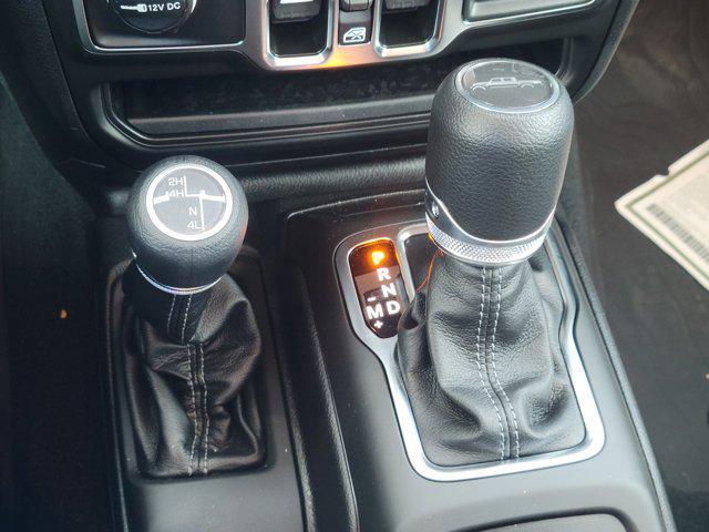 new 2025 Jeep Gladiator car, priced at $39,594