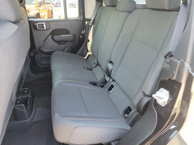 new 2025 Jeep Gladiator car, priced at $39,594