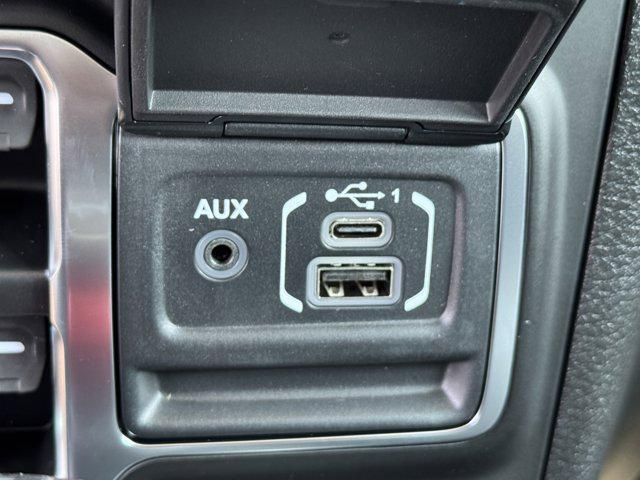 new 2025 Jeep Wrangler car, priced at $32,250