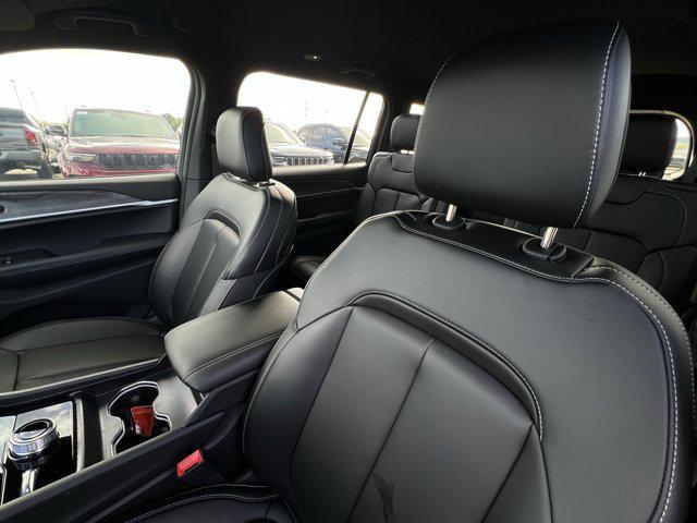 new 2025 Jeep Grand Cherokee L car, priced at $40,320