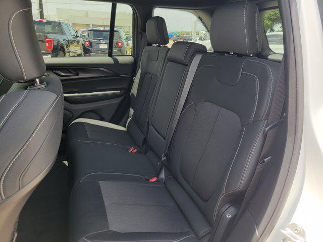 new 2025 Jeep Grand Cherokee car, priced at $30,824
