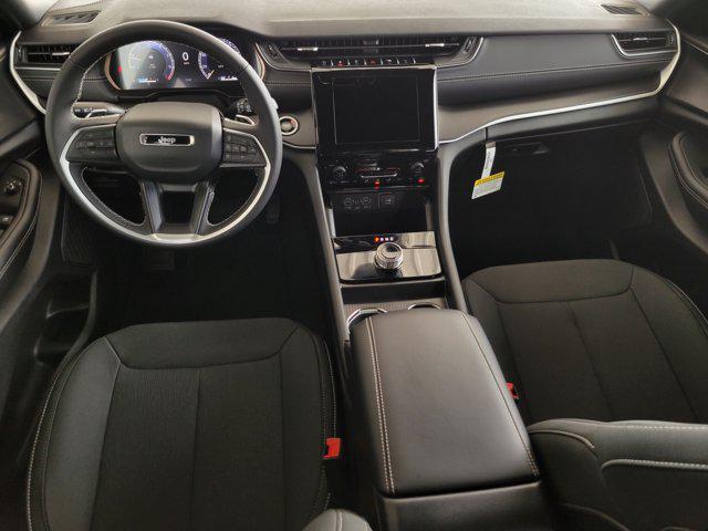 new 2025 Jeep Grand Cherokee car, priced at $30,824