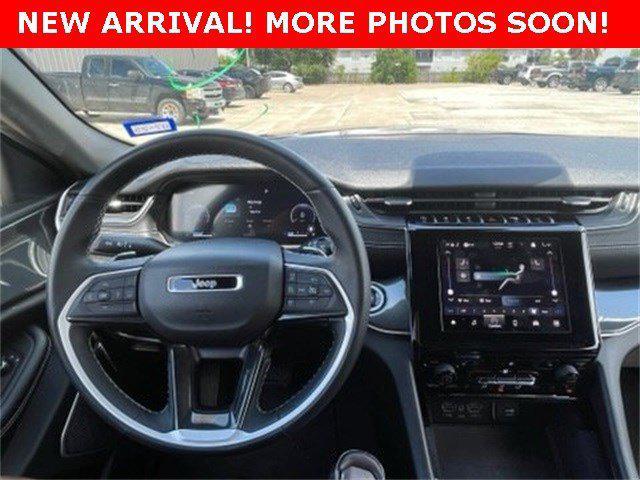 used 2022 Jeep Grand Cherokee car, priced at $32,995