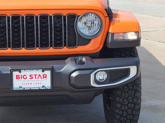 new 2025 Jeep Gladiator car, priced at $37,769