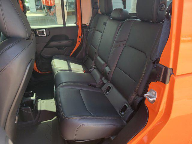 new 2025 Jeep Gladiator car, priced at $37,769