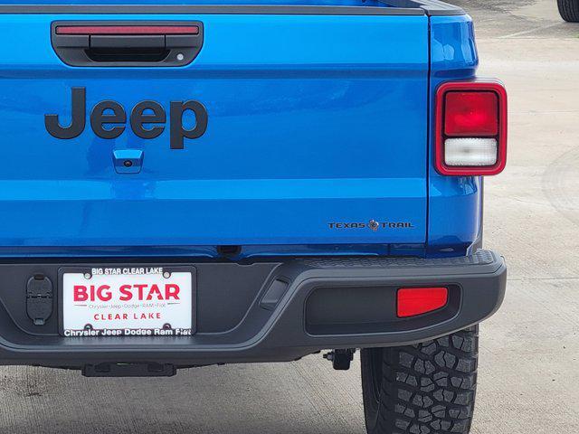 new 2025 Jeep Gladiator car, priced at $38,960