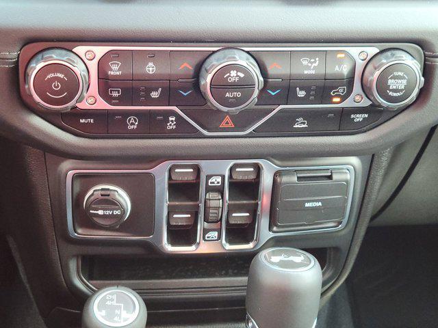 new 2025 Jeep Wrangler car, priced at $46,439