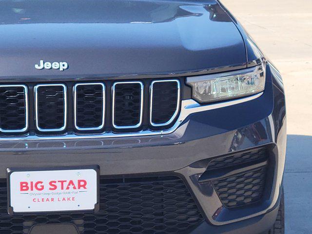 new 2024 Jeep Grand Cherokee car, priced at $34,674