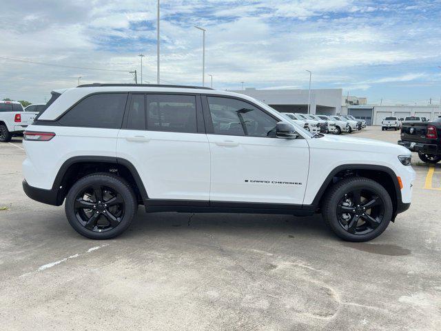 new 2024 Jeep Grand Cherokee car, priced at $41,006