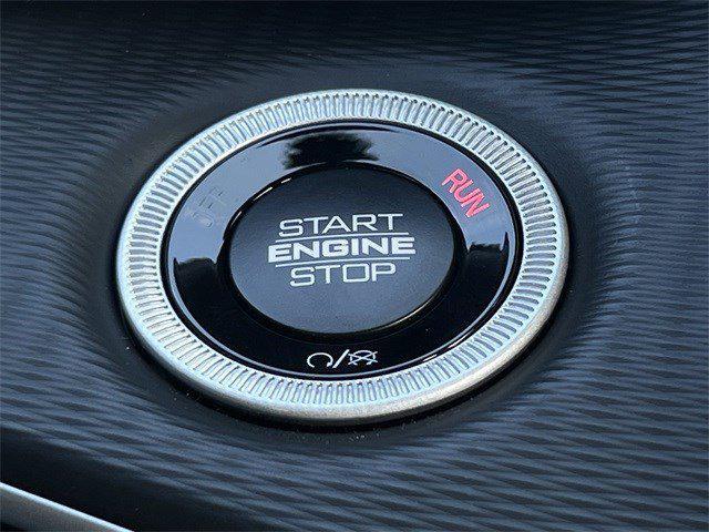 new 2025 Jeep Grand Cherokee car, priced at $31,828