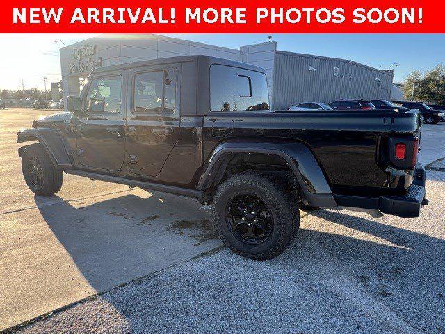 used 2022 Jeep Gladiator car, priced at $30,526