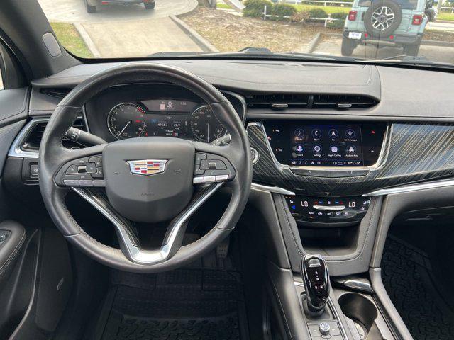 used 2023 Cadillac XT6 car, priced at $38,499