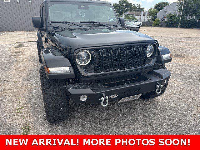 used 2025 Jeep Gladiator car, priced at $43,499