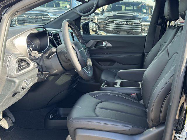 new 2026 Chrysler Pacifica car, priced at $34,291