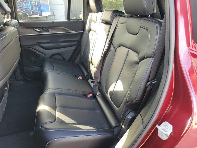 new 2025 Jeep Grand Cherokee car, priced at $39,678