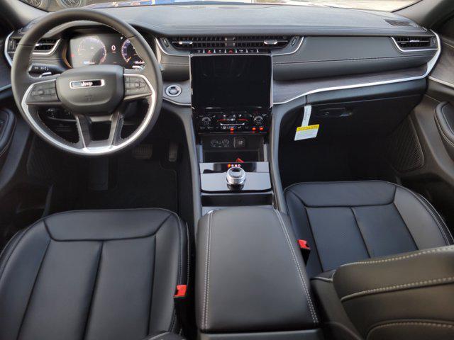 new 2025 Jeep Grand Cherokee car, priced at $39,678
