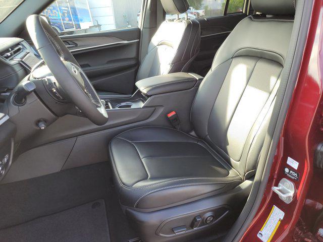new 2025 Jeep Grand Cherokee car, priced at $39,678