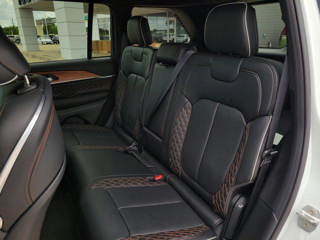 new 2025 Jeep Grand Cherokee car, priced at $56,362