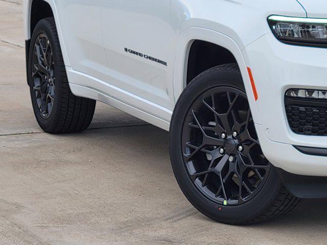 new 2025 Jeep Grand Cherokee car, priced at $56,362