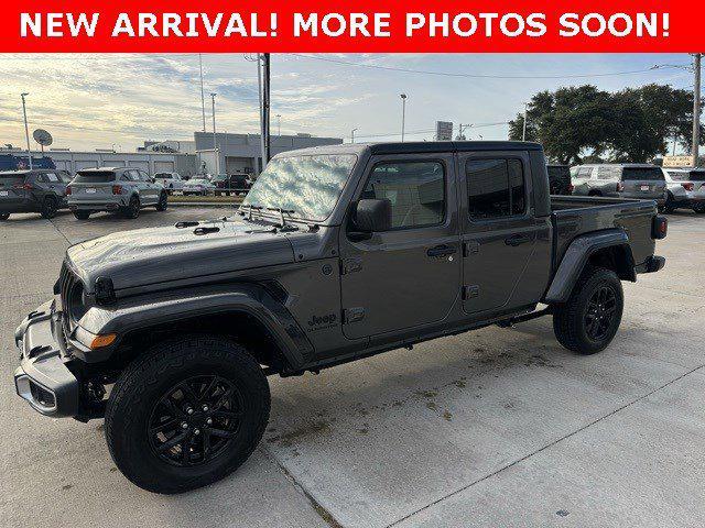 used 2022 Jeep Gladiator car, priced at $28,500