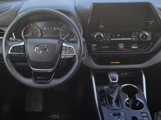 used 2024 Toyota Highlander car, priced at $41,195