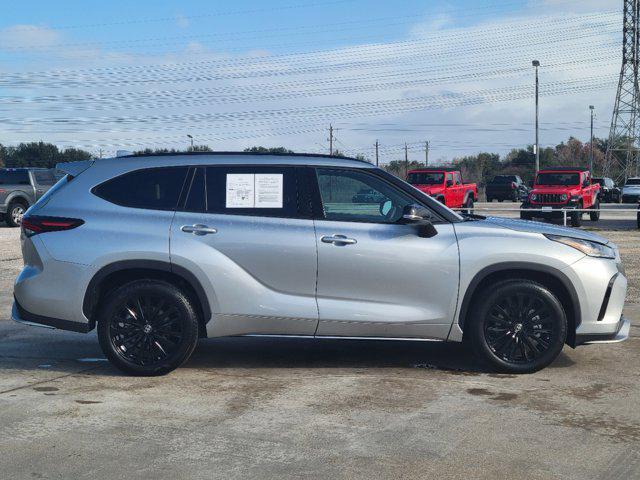 used 2024 Toyota Highlander car, priced at $41,195