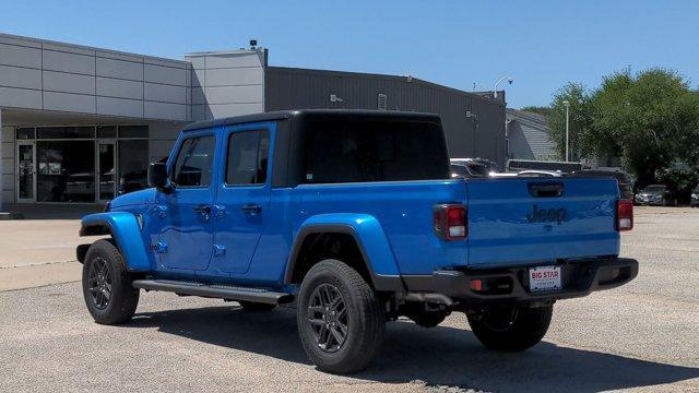 new 2024 Jeep Gladiator car, priced at $40,557