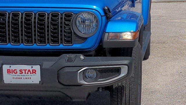 new 2024 Jeep Gladiator car, priced at $40,557