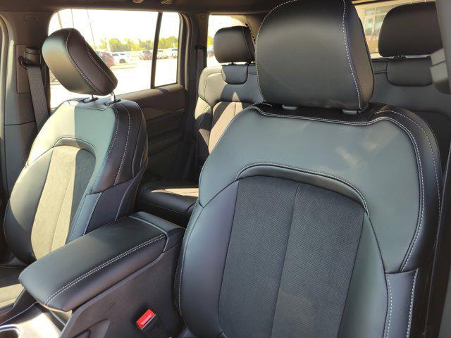 new 2025 Jeep Grand Cherokee car, priced at $37,471