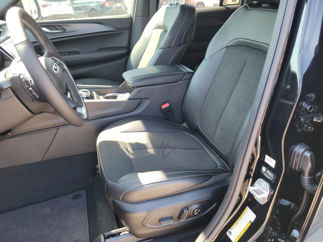 new 2025 Jeep Grand Cherokee car, priced at $37,471