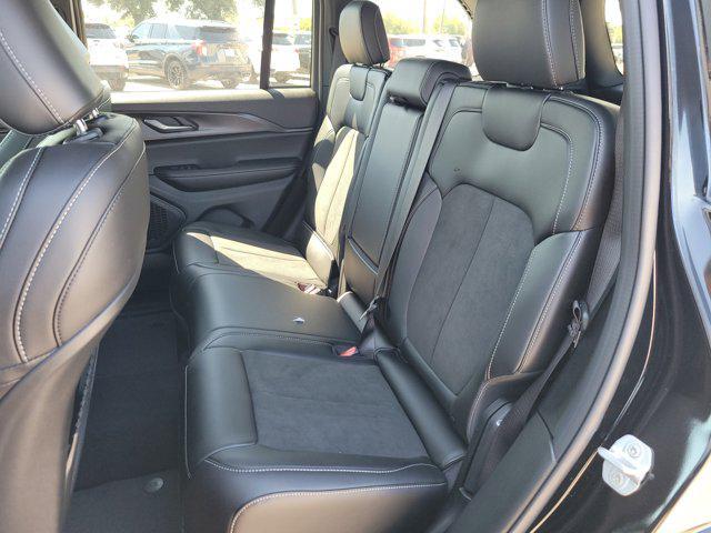 new 2025 Jeep Grand Cherokee car, priced at $37,471