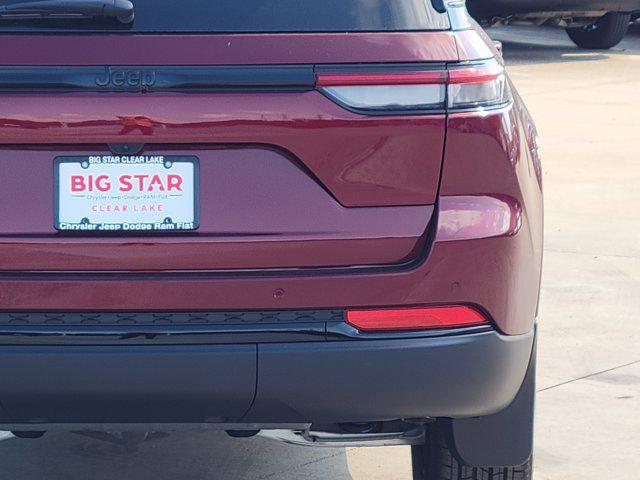 new 2025 Jeep Grand Cherokee car, priced at $35,680