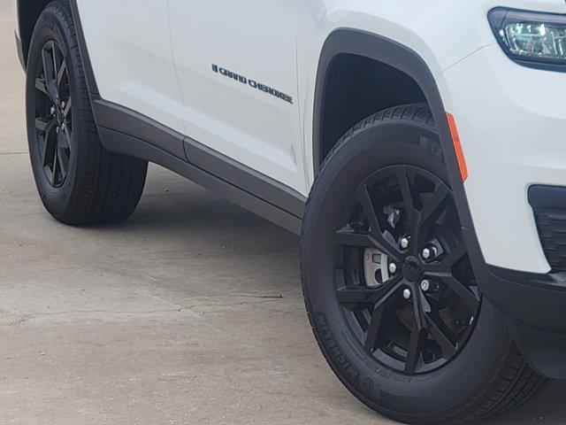 new 2025 Jeep Grand Cherokee L car, priced at $34,024