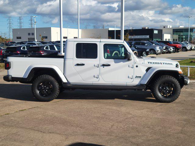 new 2025 Jeep Gladiator car, priced at $37,778
