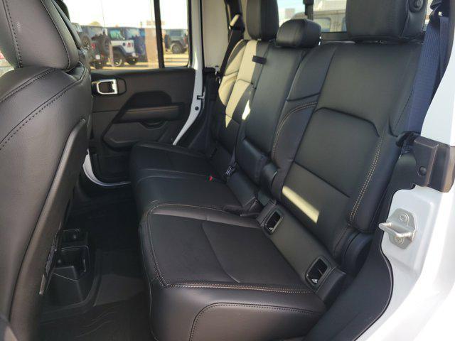 new 2025 Jeep Gladiator car, priced at $37,778