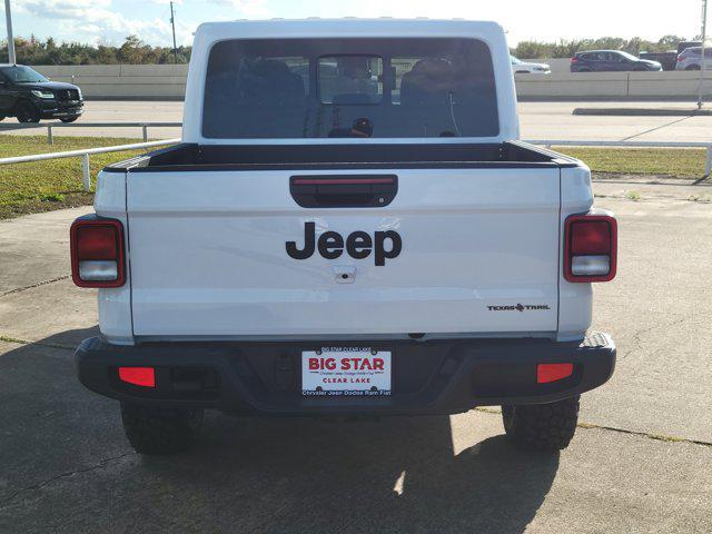 new 2025 Jeep Gladiator car, priced at $37,778